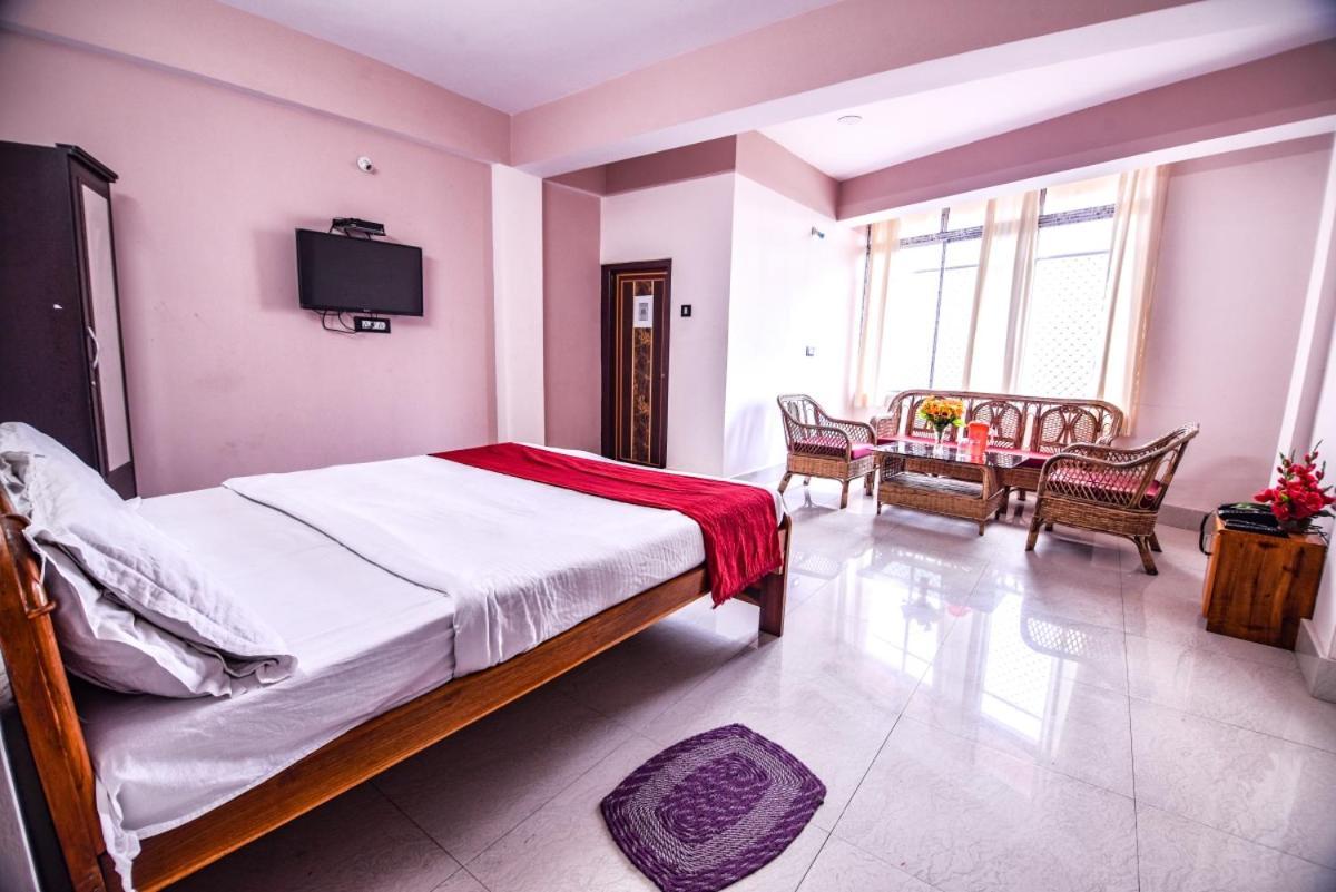 Hotel Aashiyana Kalimpong Buitenkant foto